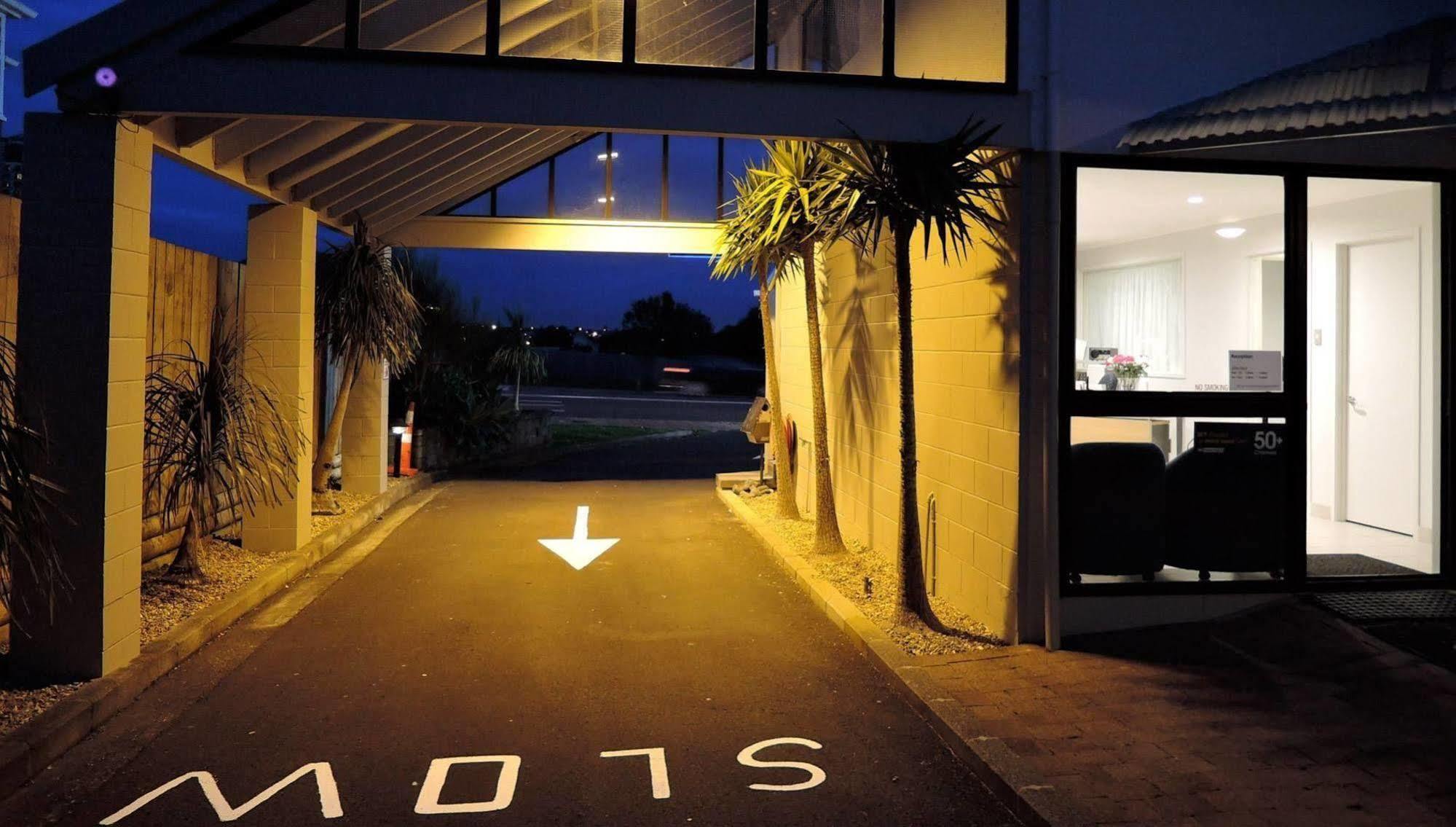 Anzac Court Motel Auckland Extérieur photo